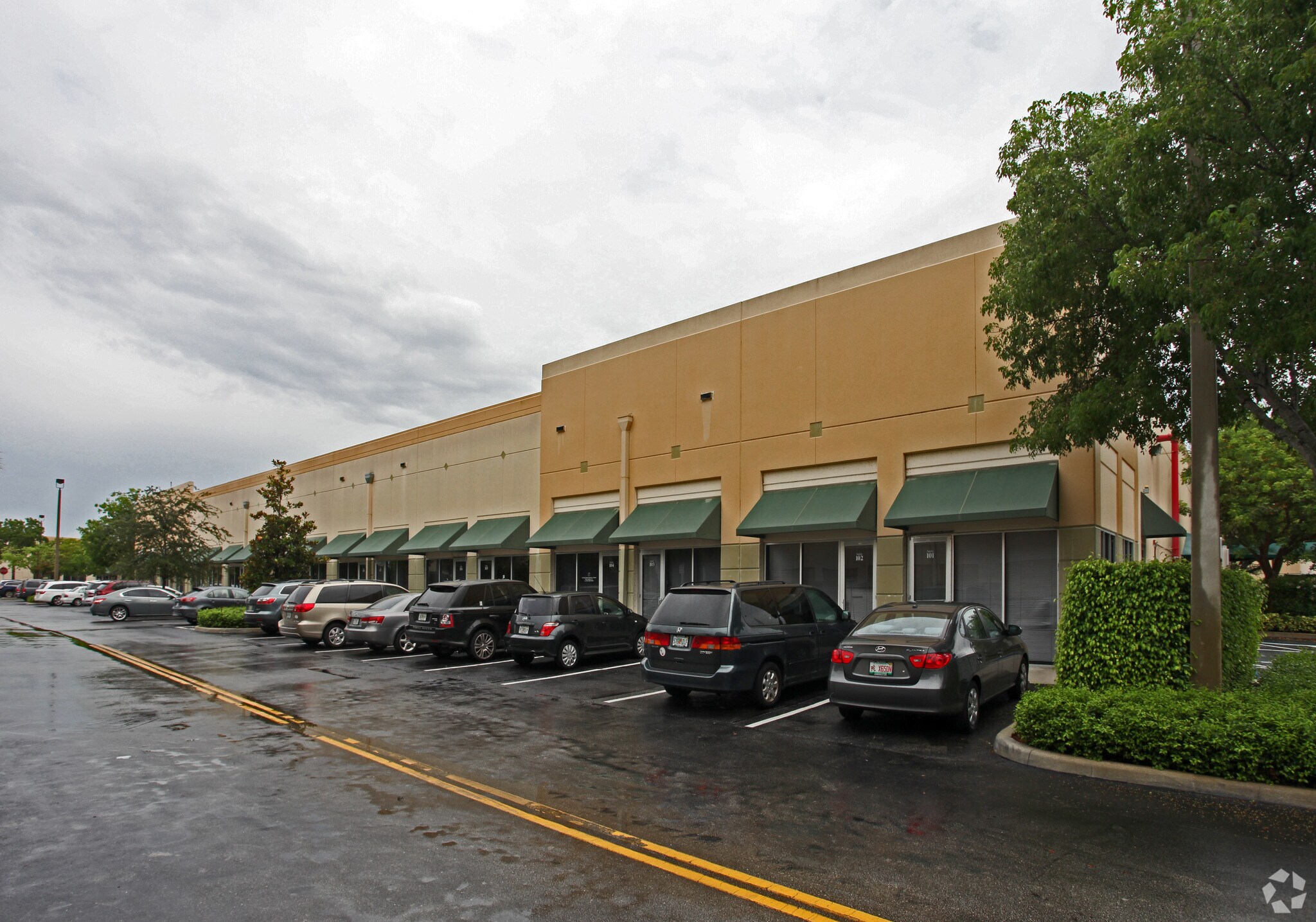 2900 Glades Cir, Weston 33327 Weston Commercial Center