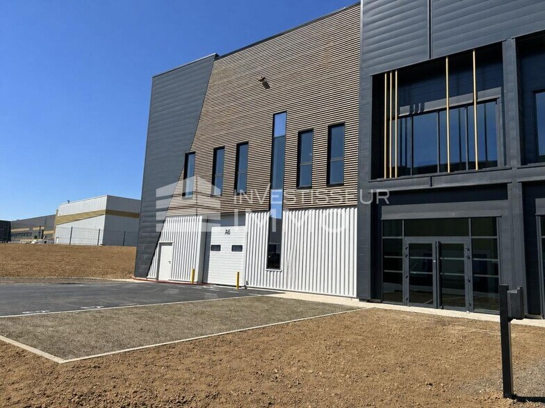 Light Industrial in Wissous to rent - Building Photo - Image 3 of 4