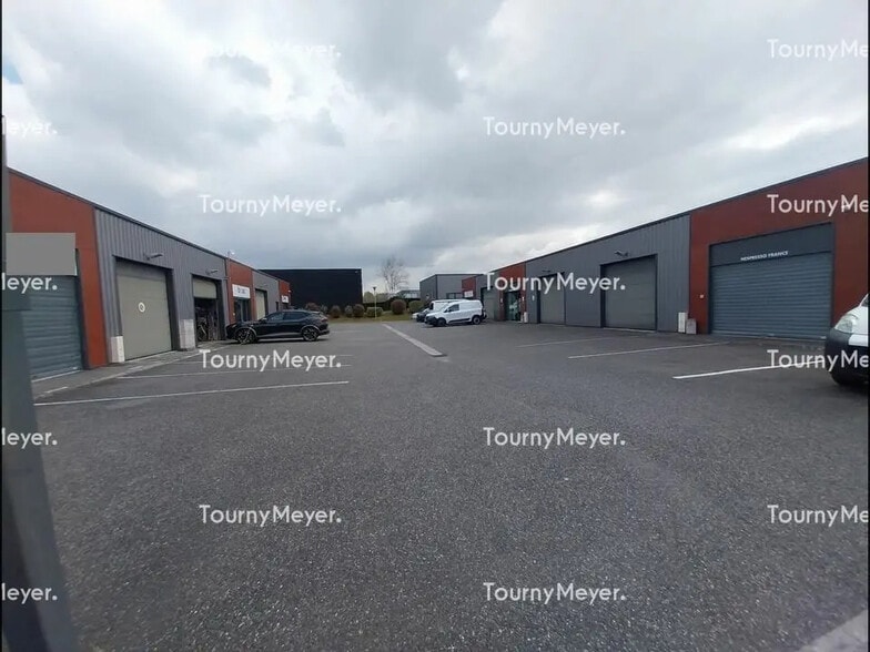 Light Industrial in Montrabe to rent - Primary Photo - Image 1 of 5