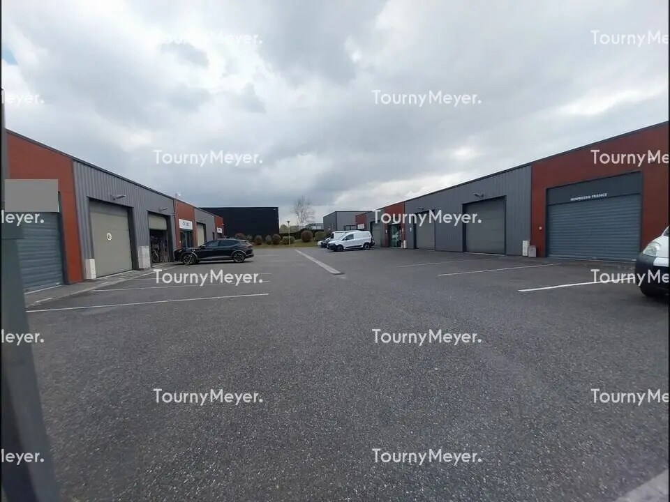 Light Industrial in Montrabe to rent Primary Photo- Image 1 of 6