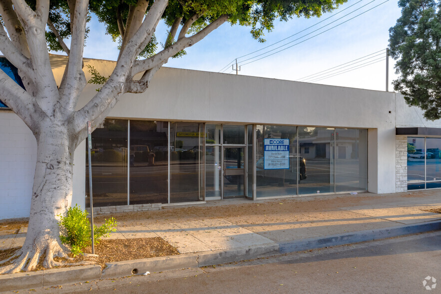 1218 W Magnolia Blvd, Burbank, CA for sale - Primary Photo - Image 1 of 1