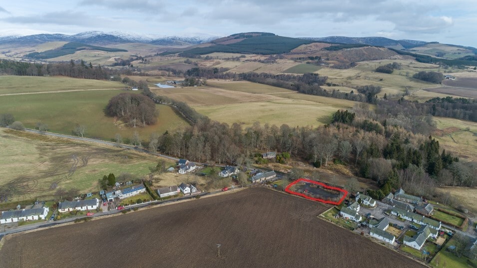 Land Opposite Former Jubilee, Kirriemuir for sale Primary Photo- Image 1 of 4