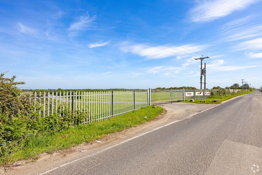 Holme Wood Lane, Doncaster to rent - Building Photo - Image 3 of 4