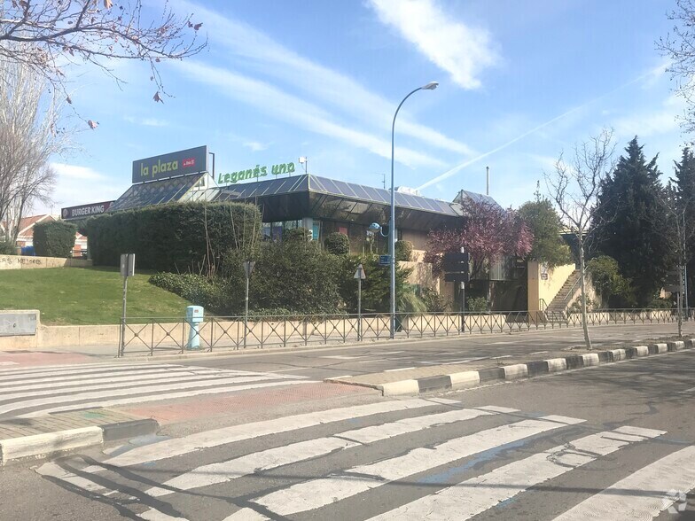 Avenida Mar Mediterraneo, 20, Leganés, Madrid to rent - Primary Photo - Image 1 of 1