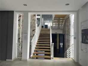 Office in Saint-Cloud for sale Interior Photo- Image 2 of 4