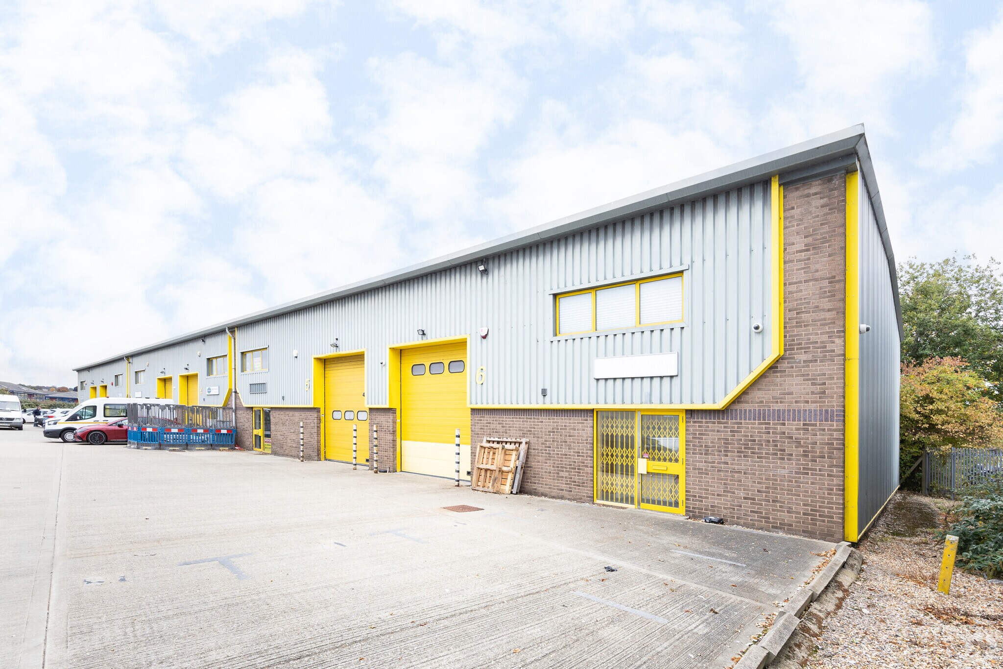 Neptune Clos, Rochester for sale Primary Photo- Image 1 of 1