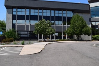 400 W 48th Ave, Denver, CO to rent Interior Photo- Image 1 of 6