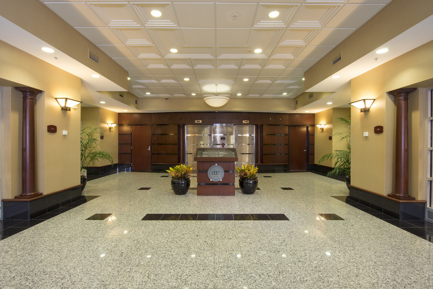 501 Fairmount Ave, Towson, MD for rent - Lobby - Image 3 of 3