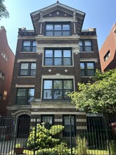 1027 E Hyde Park Blvd, Chicago, IL for sale Building Photo- Image 1 of 8