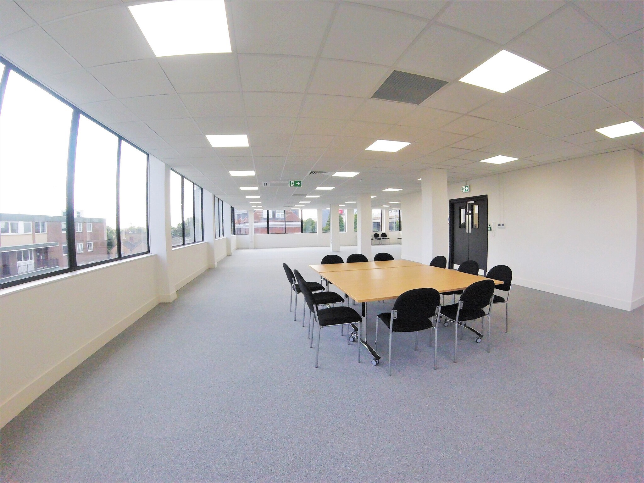 80-82 Windmill Rd, Brentford for sale Interior Photo- Image 1 of 1