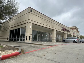 1921 N Main St, Pearland, TX for rent Building Photo- Image 1 of 6