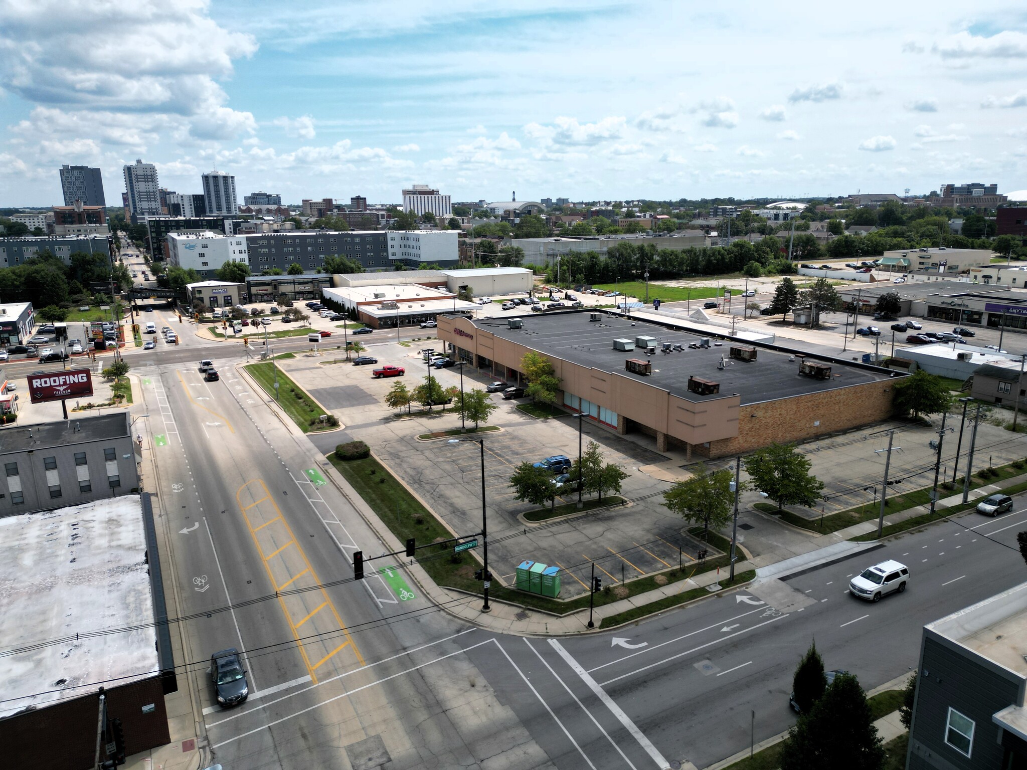 107 W Green St, Champaign, IL for rent Building Photo- Image 1 of 1