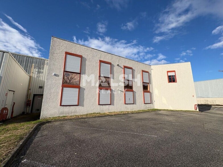 Industrial in Brignais for sale - Building Photo - Image 3 of 3
