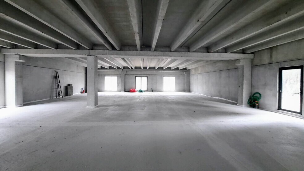 Avenue Léon Amic, Cuers for sale - Interior Photo - Image 3 of 8