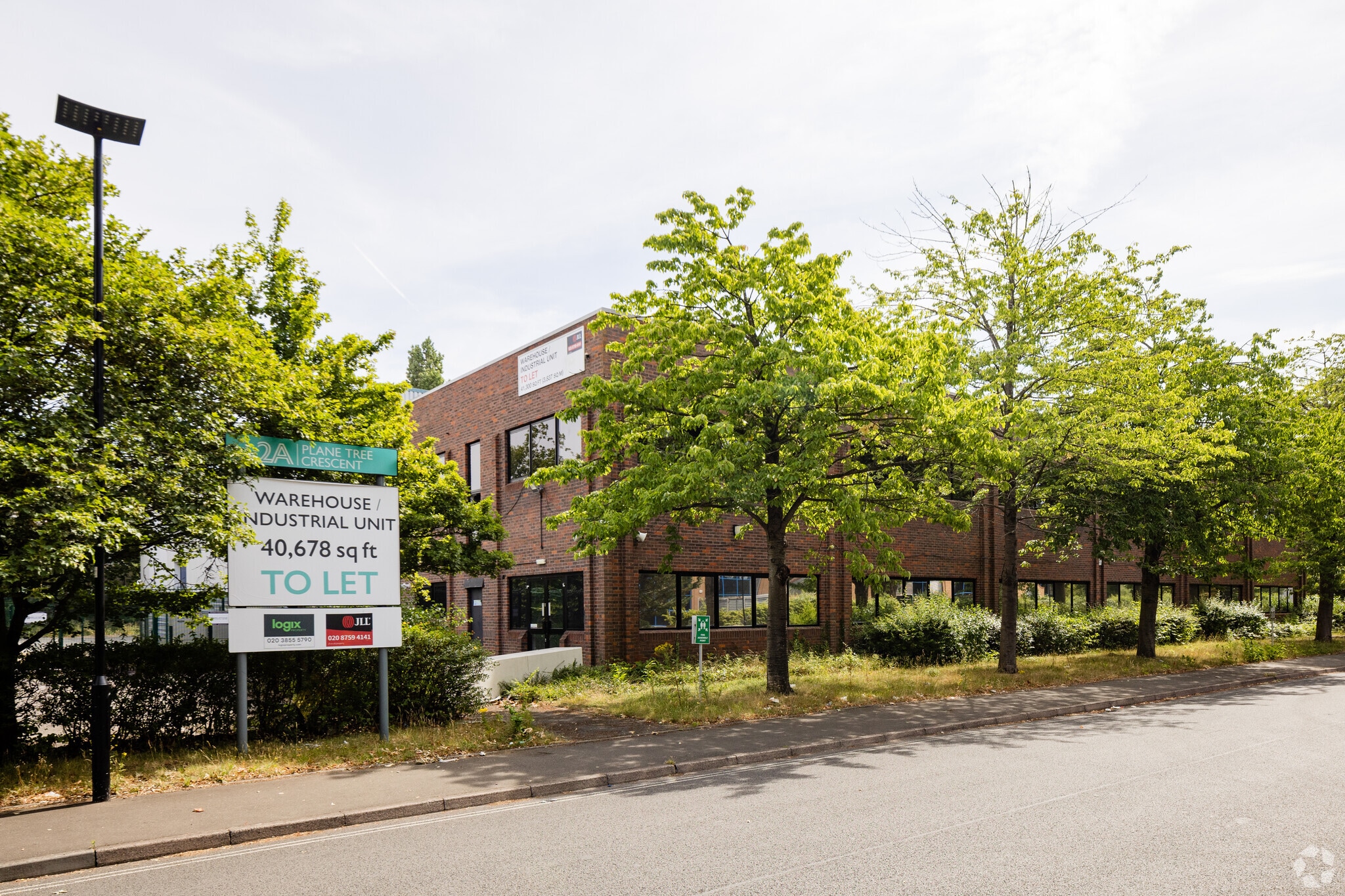 2A Plane Tree Crescent, Feltham for sale Primary Photo- Image 1 of 1