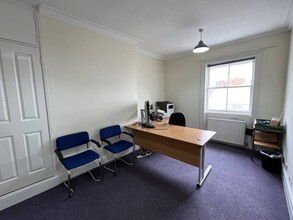 1 Market Sq, Bicester for rent Interior Photo- Image 2 of 5