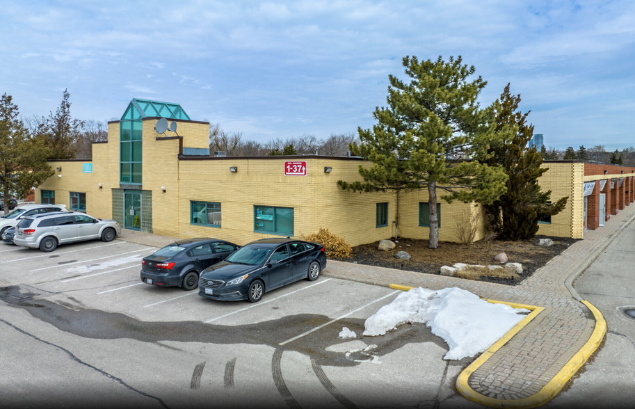 3045 Southcreek Rd, Mississauga, ON for sale - Primary Photo - Image 1 of 1