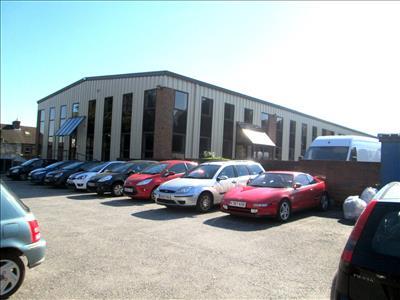 London Rd, Sittingbourne to rent - Building Photo - Image 2 of 2
