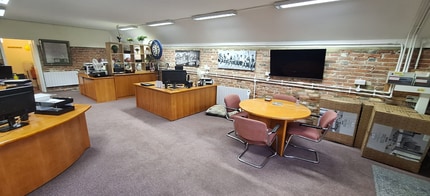 Castle Ln, West Grinstead to rent Interior Photo- Image 2 of 2