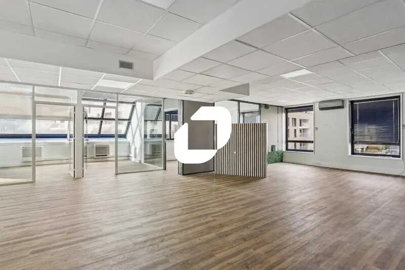 2-10 Rue De La Renaissance, Antony to rent Interior Photo- Image 1 of 33