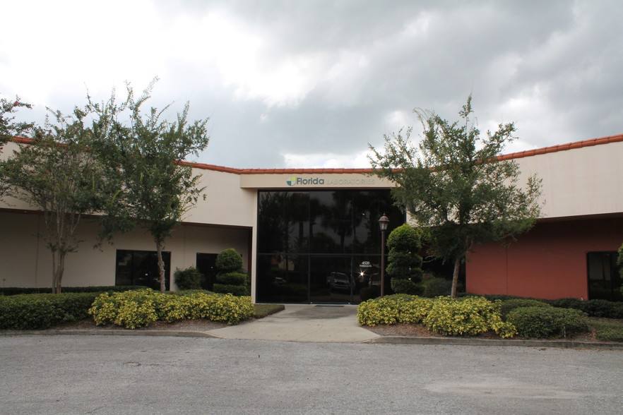 4504-4548 Parkbreeze Ct, Orlando, FL for sale - Building Photo - Image 1 of 1