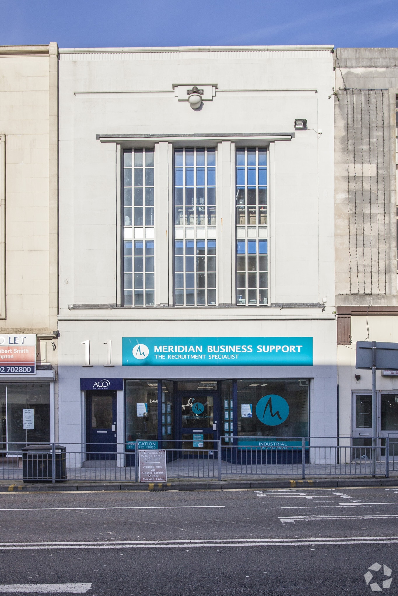 11 College St, Swansea to rent Primary Photo- Image 1 of 3