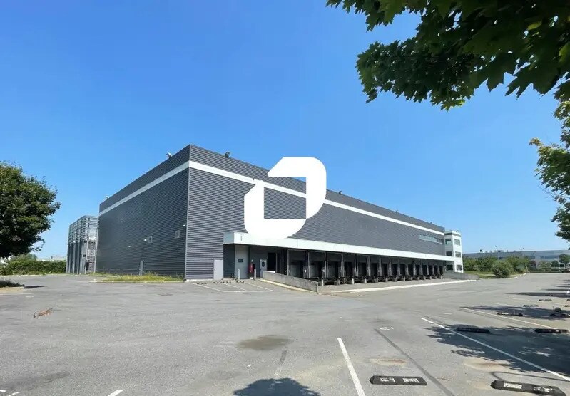 Industrial in Chilly-Mazarin to rent - Building Photo - Image 2 of 17