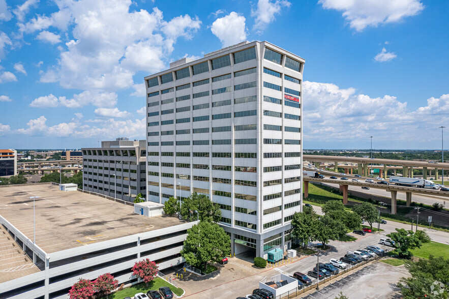 8111 Lyndon B Johnson Fwy, Dallas, TX for rent - Building Photo - Image 3 of 23