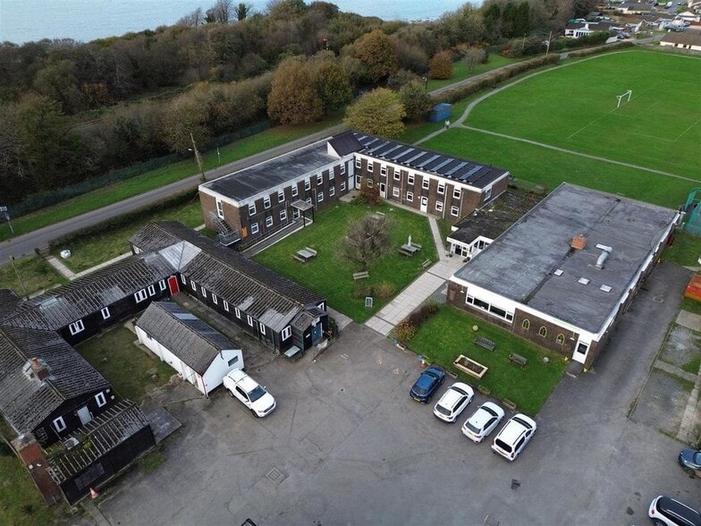 Carmarthen Rd, Ferryside to rent - Building Photo - Image 2 of 22