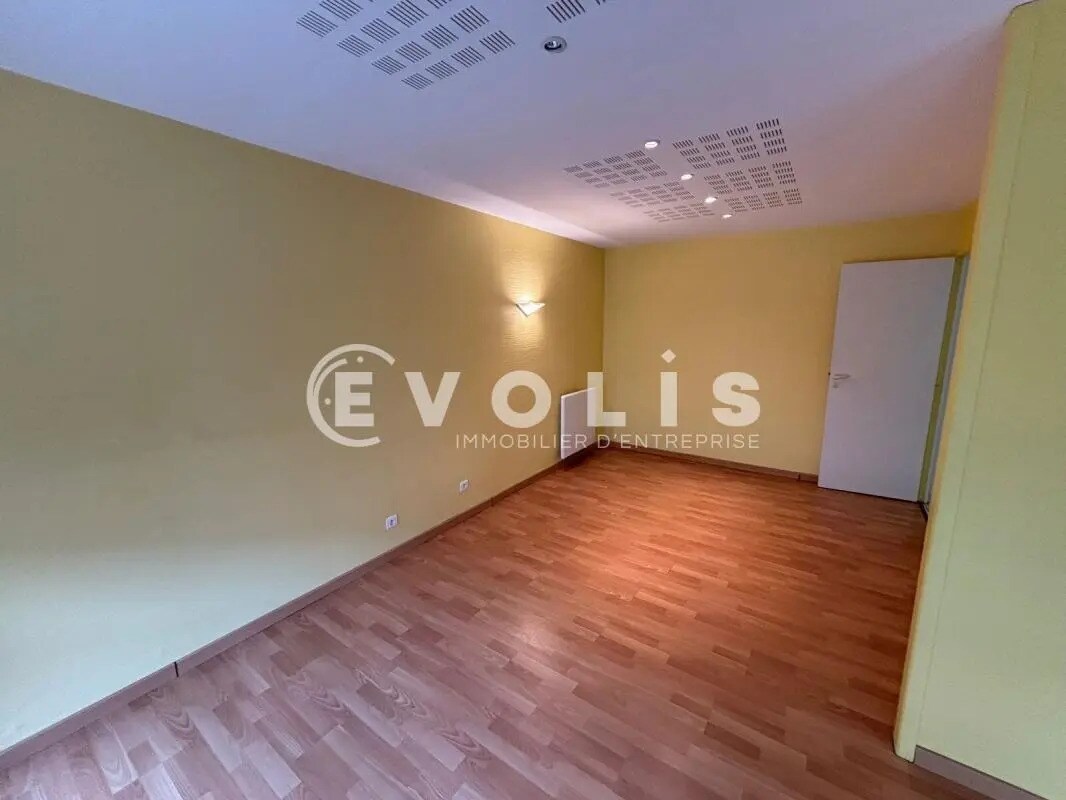Office in Amiens to rent Interior Photo- Image 1 of 7