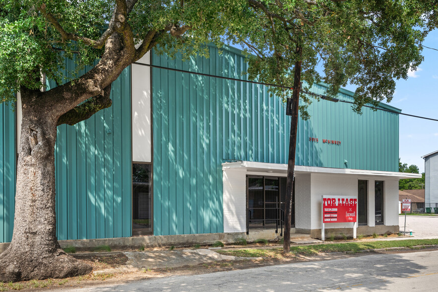 3915 McKinney St, Houston, TX for sale - Building Photo - Image 2 of 12