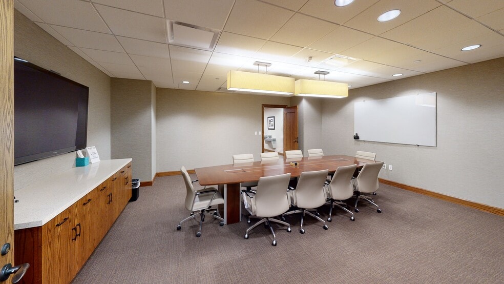 401 S Boston Ave, Tulsa, OK to rent - Matterport 3D Scan - Image 3 of 42