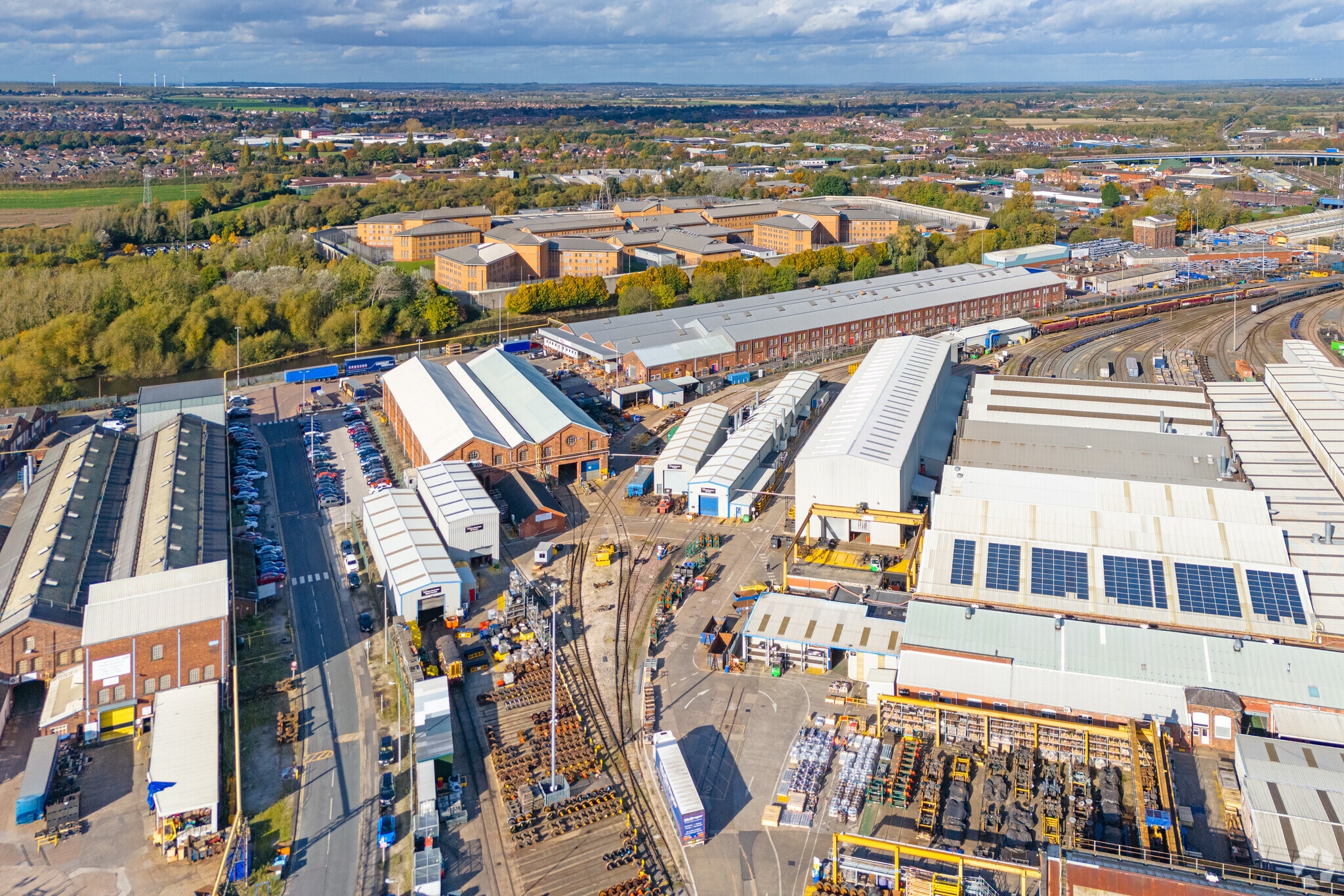 North Bridge Rd, Doncaster to rent Primary Photo- Image 1 of 3