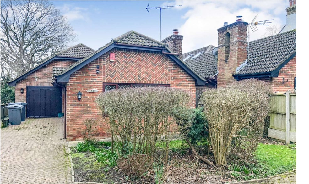 151 Tunbury Ave, Chatham for sale - Building Photo - Image 2 of 4