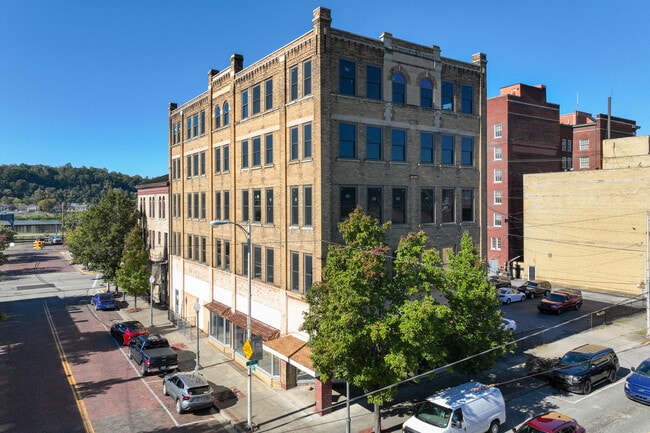 More details for 222 S 3rd St, Ironton, OH - Retail for Sale