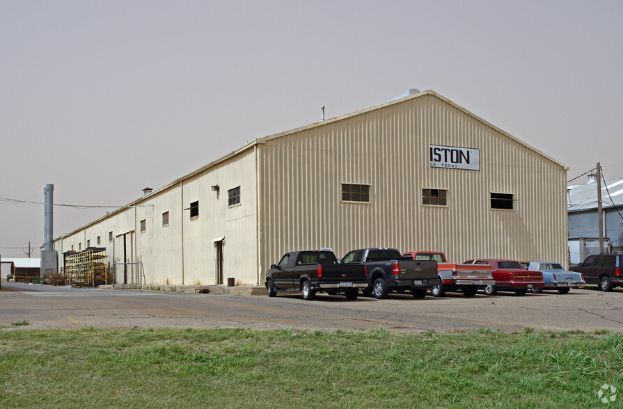 707 E Slaton Hwy, Lubbock, TX for sale - Primary Photo - Image 1 of 15