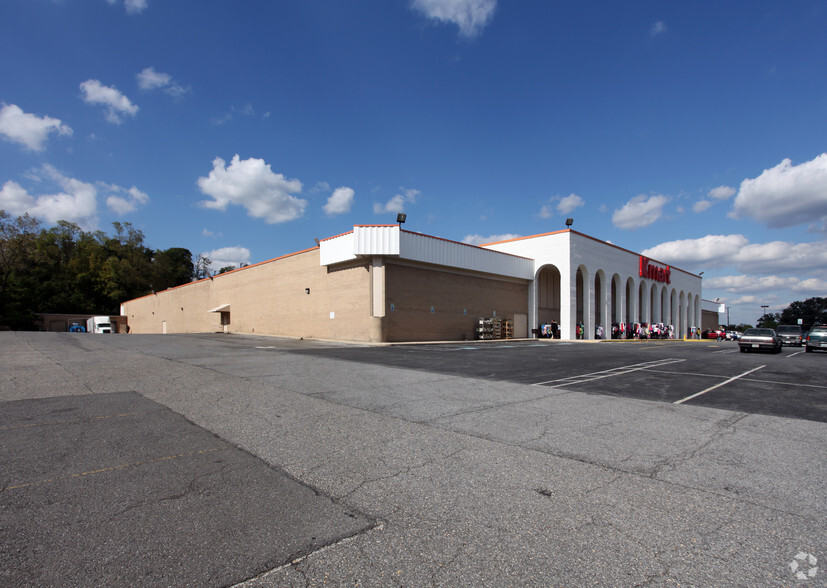 6411 Riggs Rd, Hyattsville, MD for sale - Building Photo - Image 1 of 1