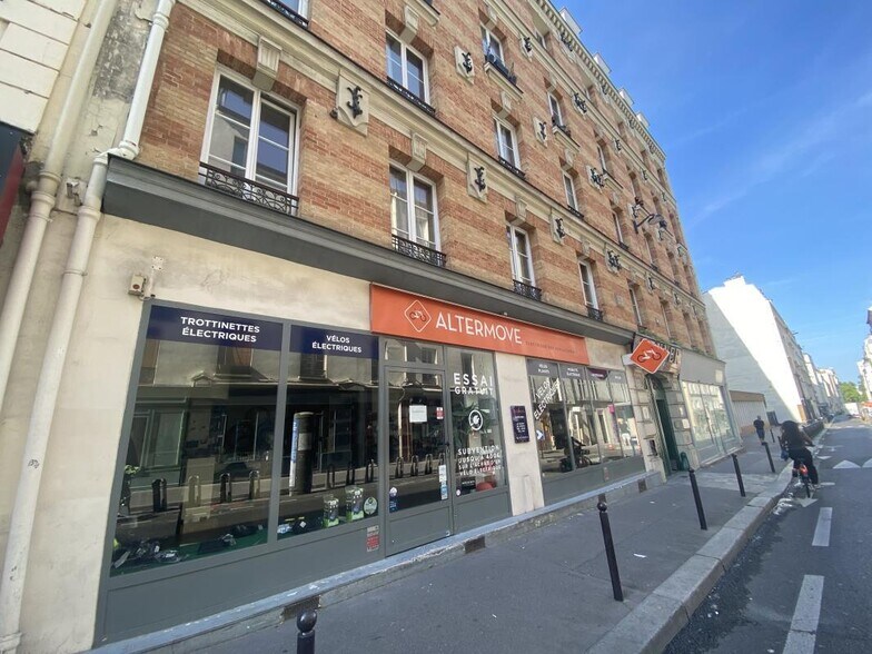 Retail in Paris to rent - Building Photo - Image 1 of 4