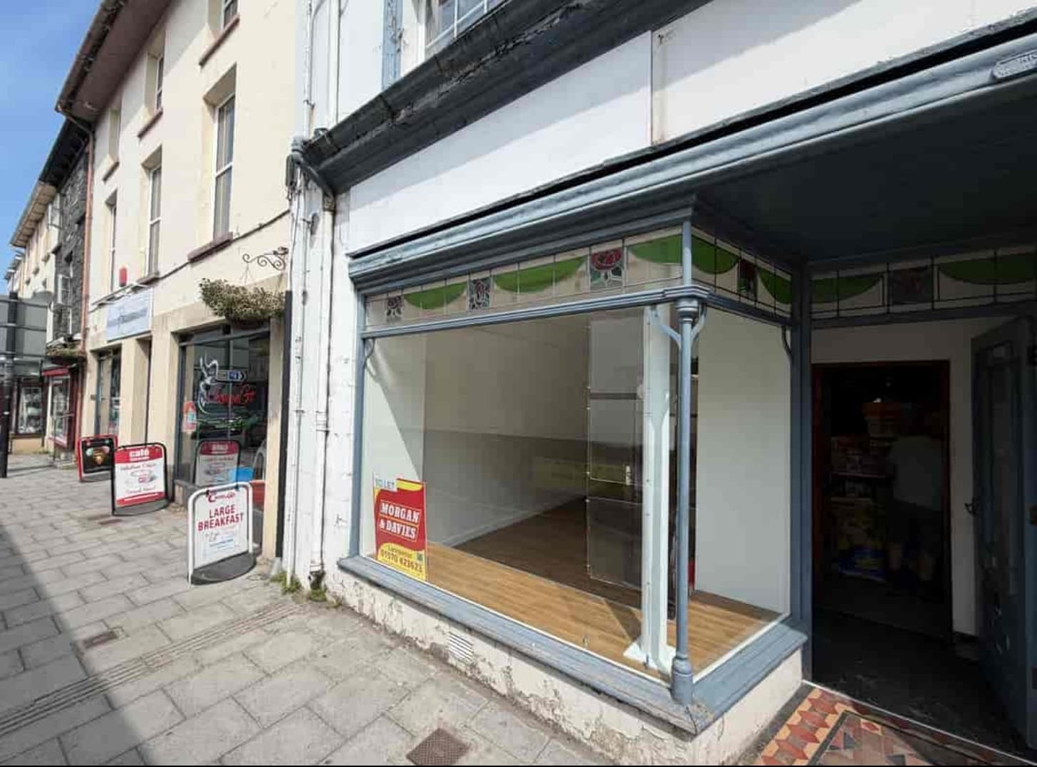 44A High St, Lampeter to rent Building Photo- Image 1 of 1