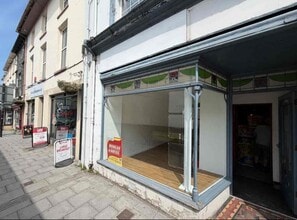 44A High St, Lampeter to rent Building Photo- Image 1 of 1