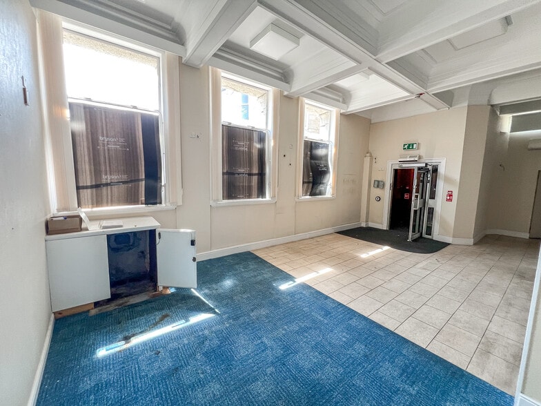 15 High St, St Ives for sale - Interior Photo - Image 3 of 7