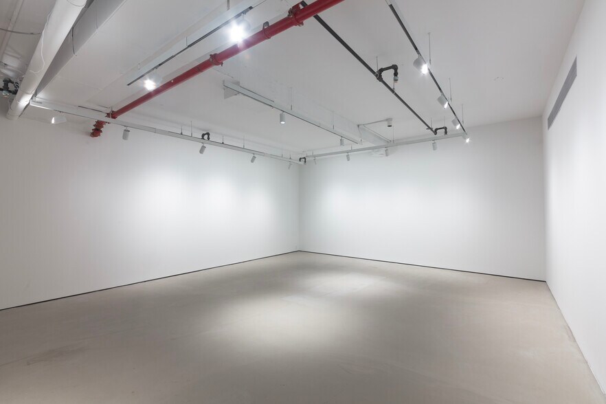 260 Bowery, New York, NY for sale - Building Photo - Image 2 of 19