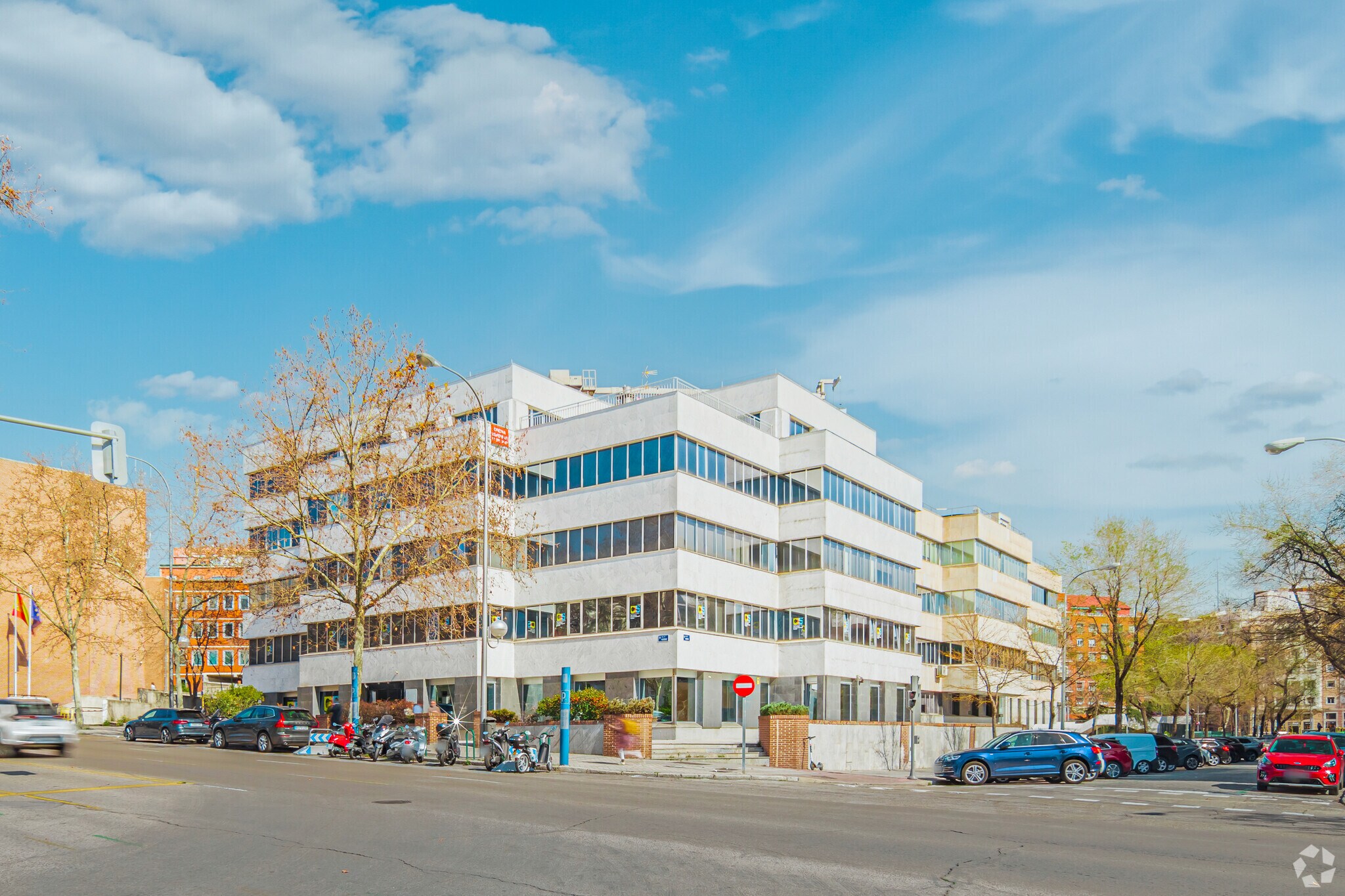 Calle Velázquez, 140, Madrid, Madrid for sale Primary Photo- Image 1 of 1