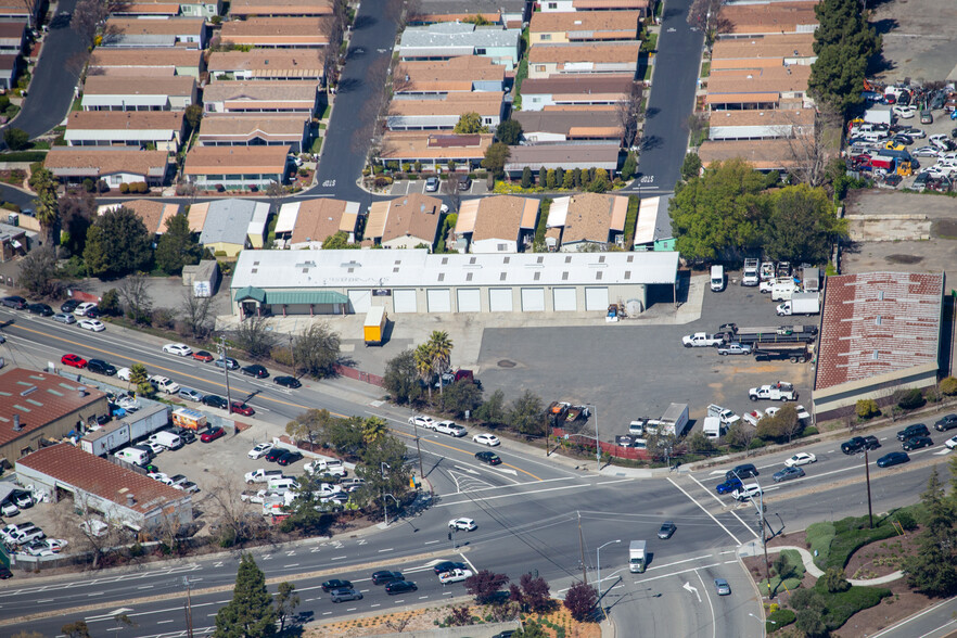 29588 Ruus Rd, Hayward, CA for rent - Building Photo - Image 3 of 10