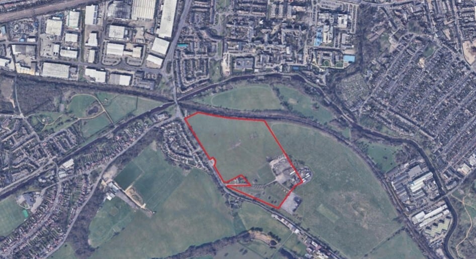 Windmill Ln, Southall to rent - Primary Photo - Image 1 of 1