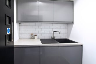 129-131 Oxford St, London to rent Interior Photo- Image 2 of 9