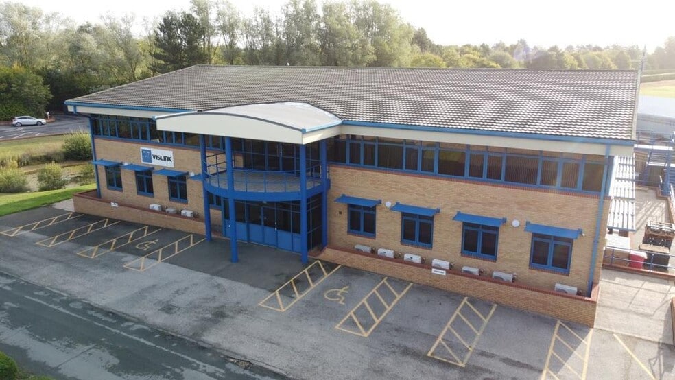 Earls Colne, Earls Colne to rent - Building Photo - Image 2 of 22