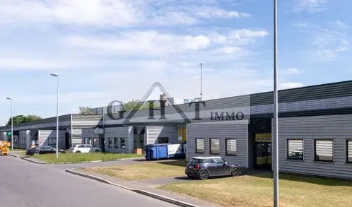 Office in Le Bourget to rent Building Photo- Image 1 of 6