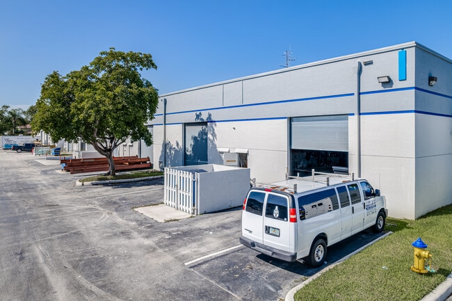 More details for 6601 Lyons Rd, Coconut Creek, FL - Industrial to Rent