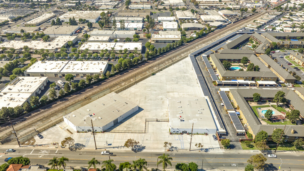 922-926 S Lyon St, Santa Ana, CA for rent - Aerial - Image 1 of 7